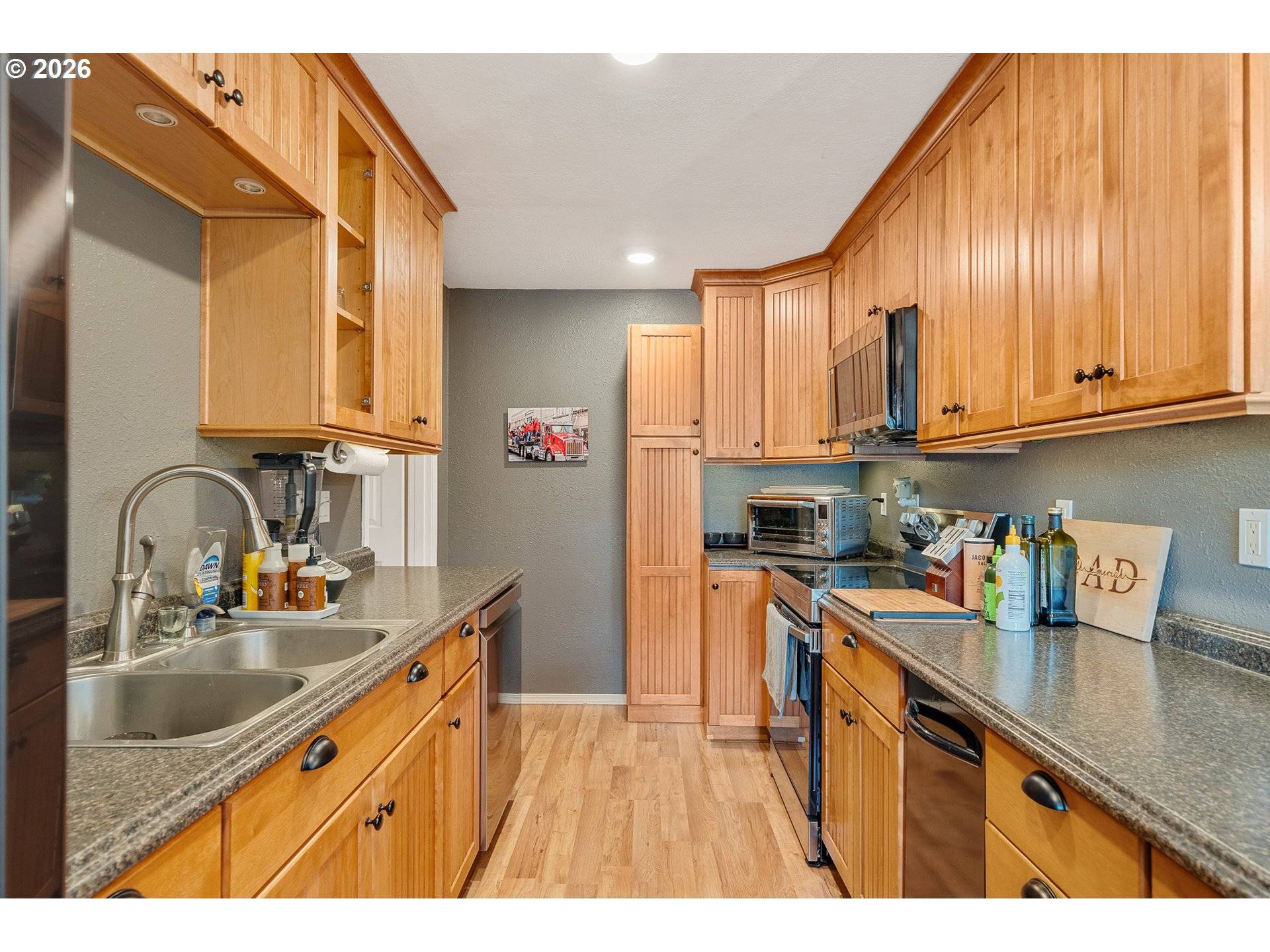 4005 FILBERT ST, Tillamook, OR 97141