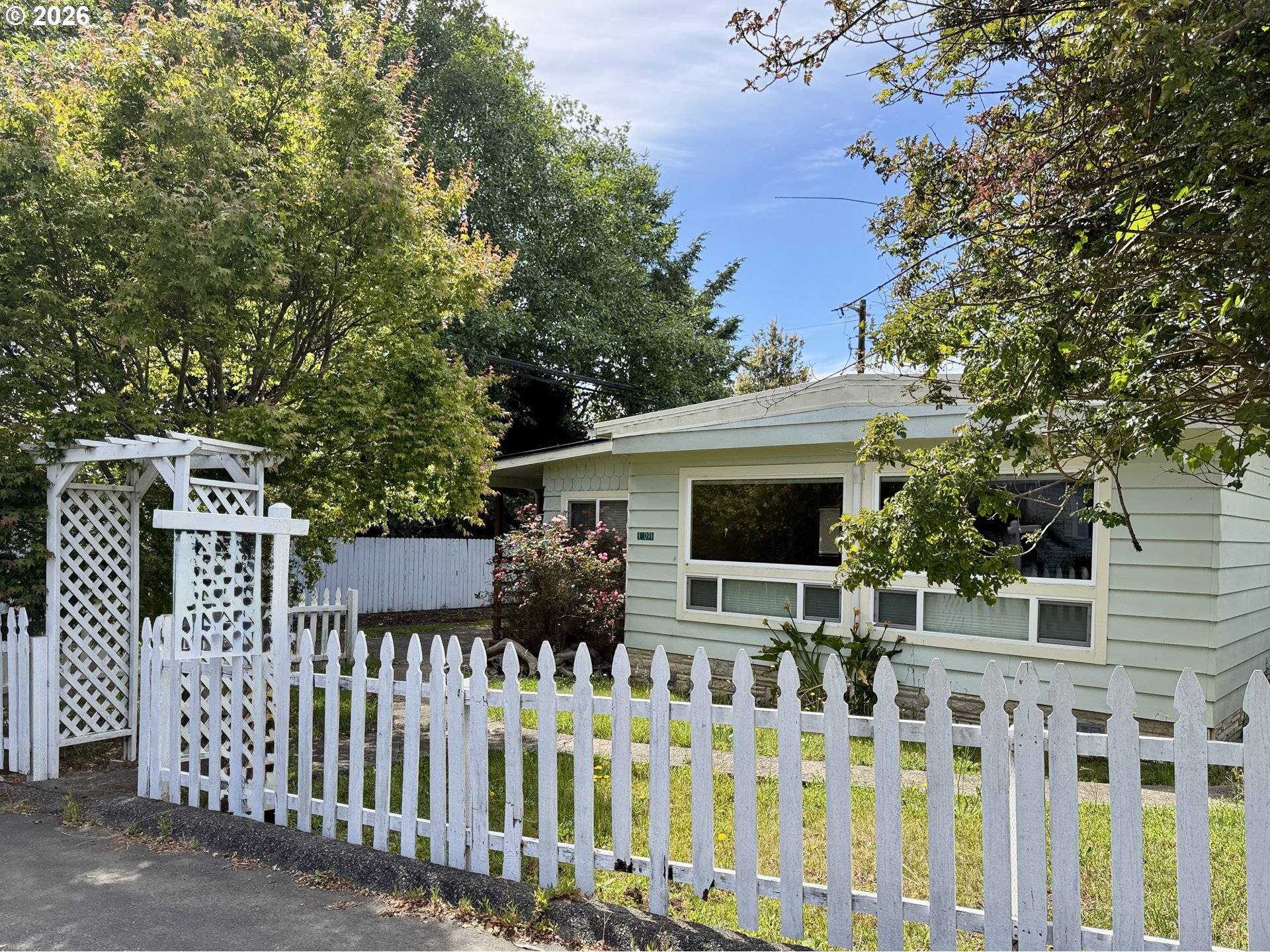 16091 KINGS WAY, Brookings, OR 97415