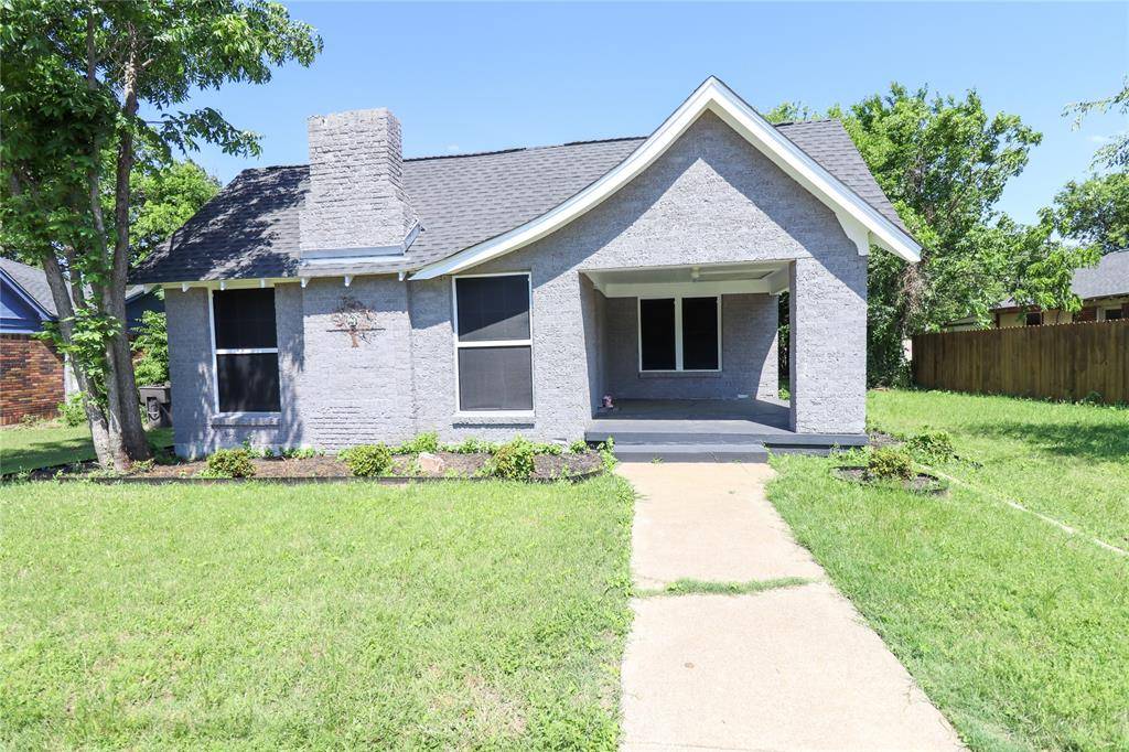 2208 N Sylvania Avenue, Fort Worth, TX 76111