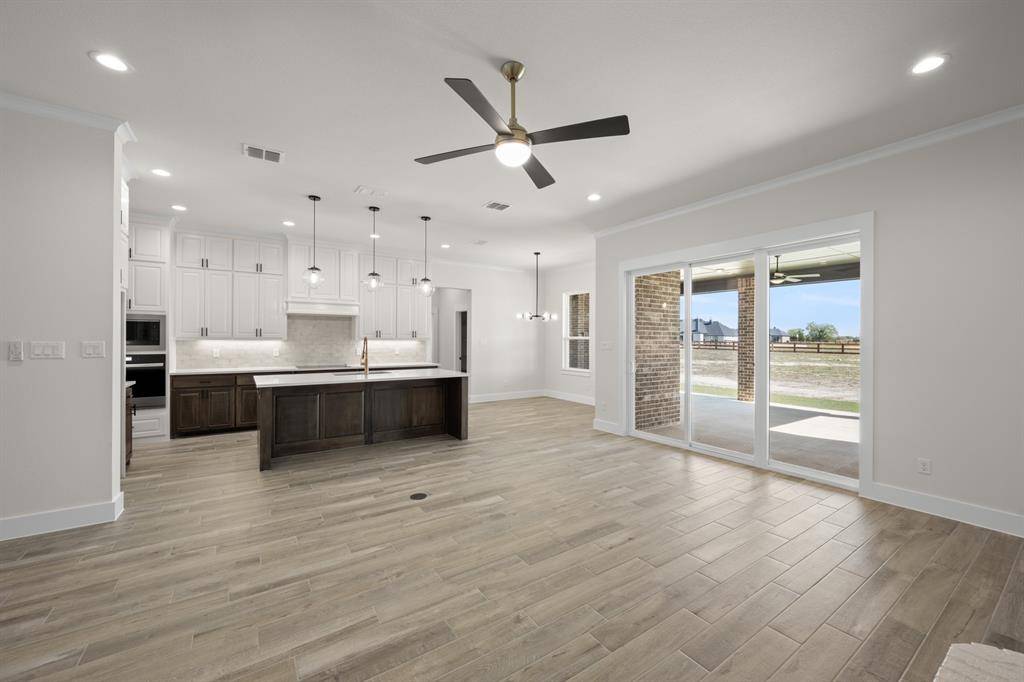 9420 Bluestem Lane, Dish, TX 76247