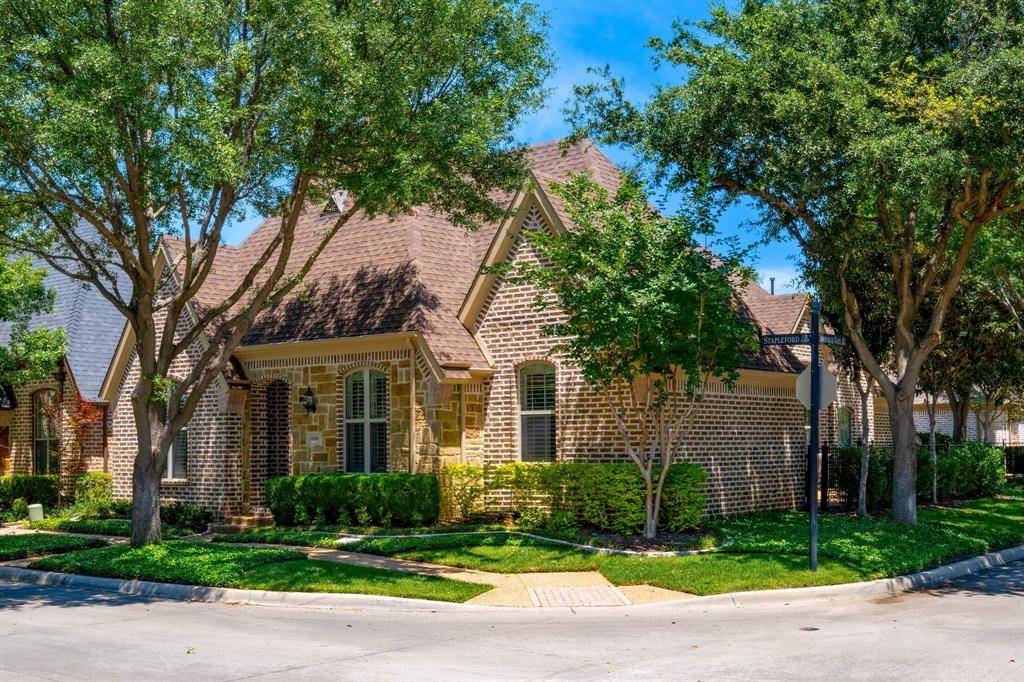 6166 Stapleford Circle, Dallas, TX 75252