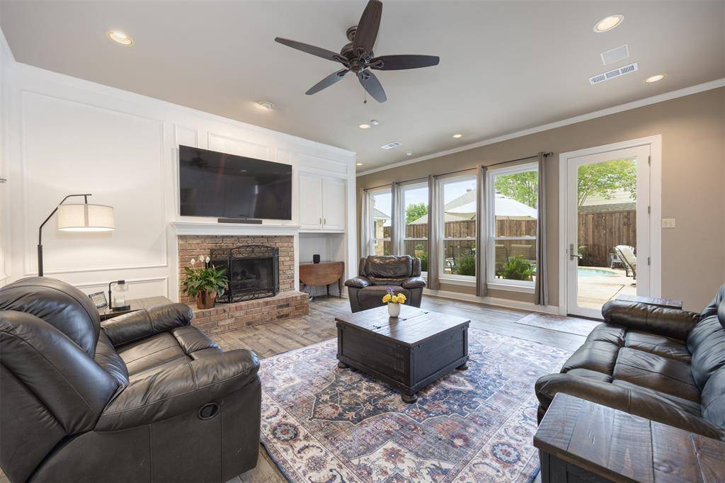 5909 Fairmount Drive, Plano, TX 75093