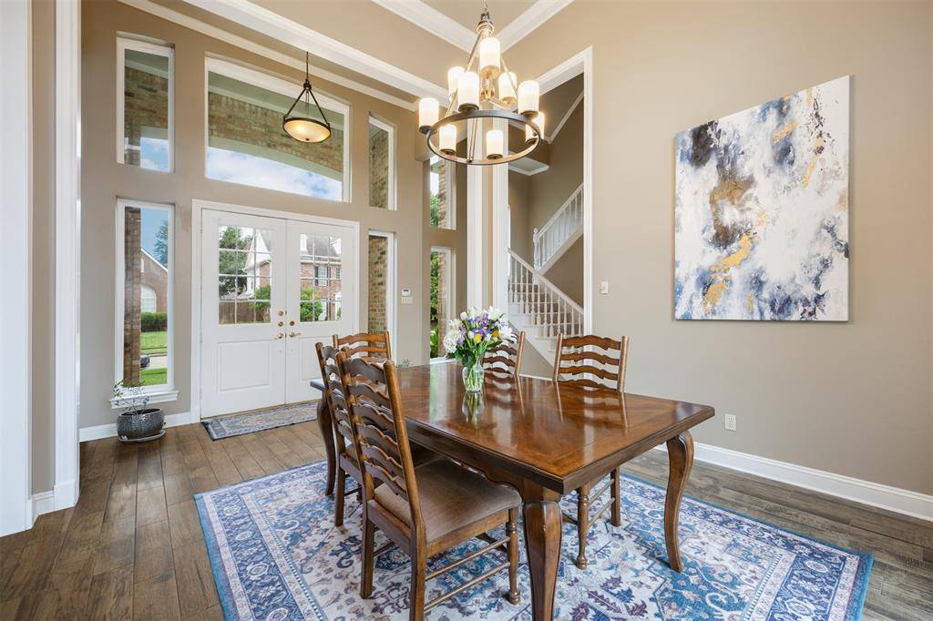 5909 Fairmount Drive, Plano, TX 75093