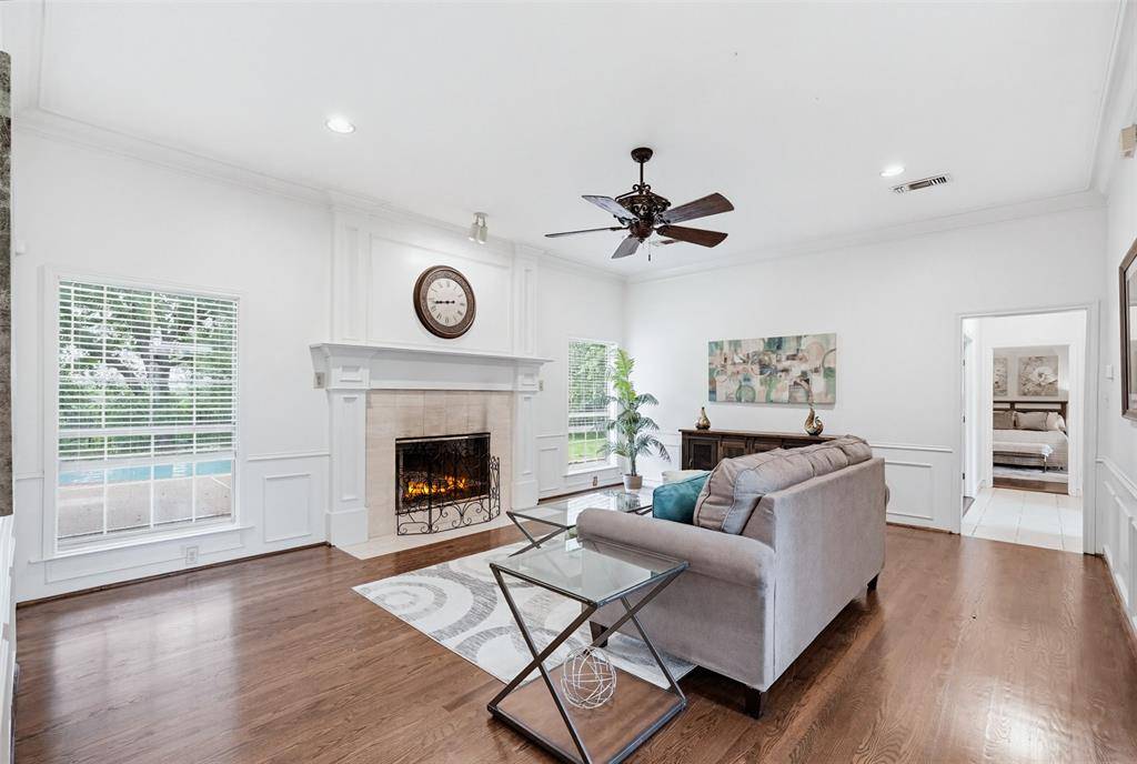 137 Lakeview Drive, Aledo, TX 76008