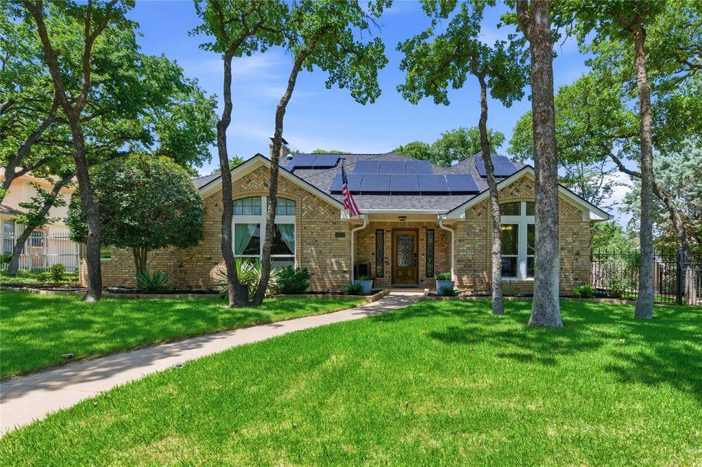 3072 High Cliff Drive, Grapevine, TX 76051