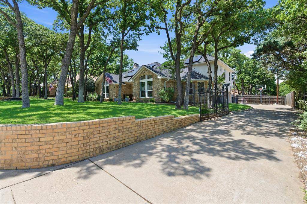 3072 High Cliff Drive, Grapevine, TX 76051