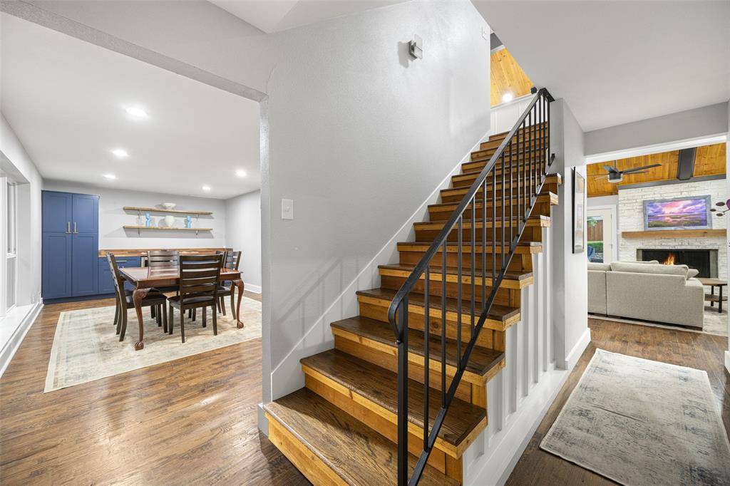 9827 Vistadale Drive, Dallas, TX 75238