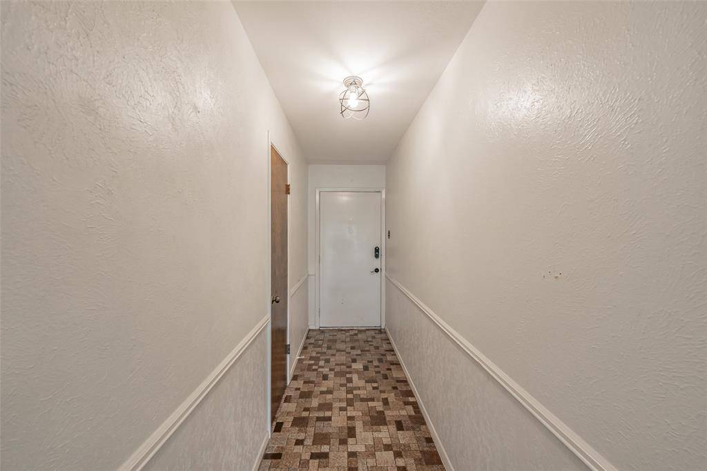 733 Bluebonnet Drive, Hurst, TX 76053