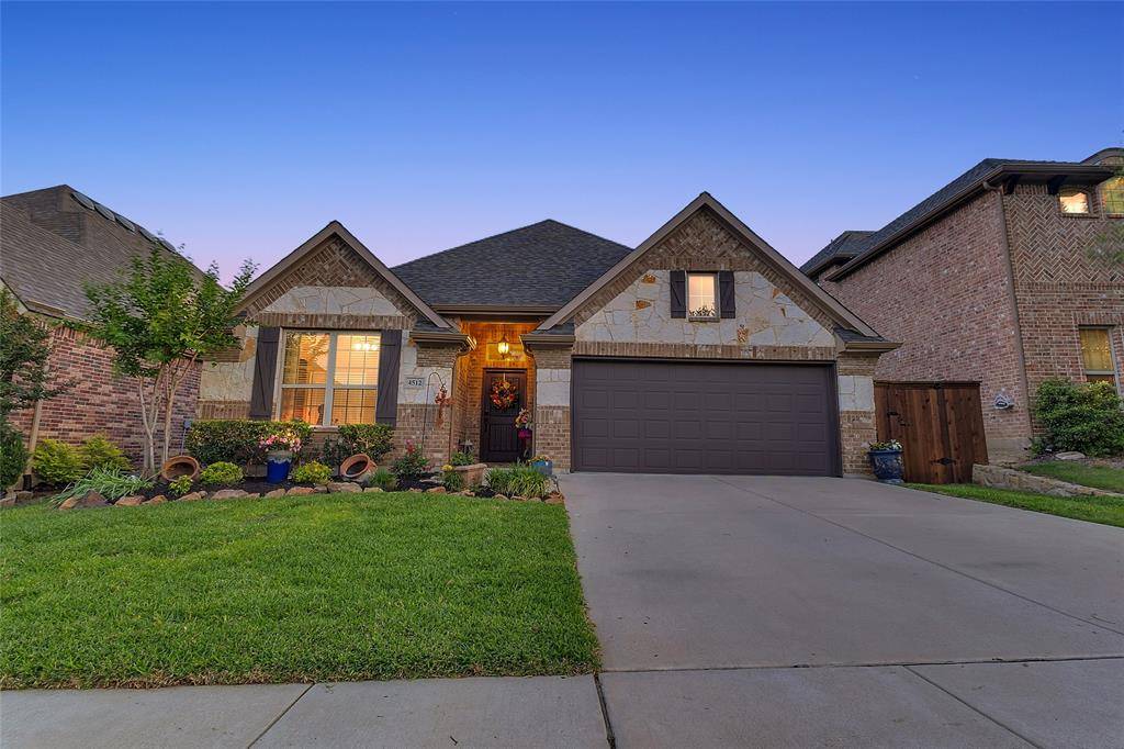 4512 Seventeen Lakes Court, Fort Worth, TX 76262