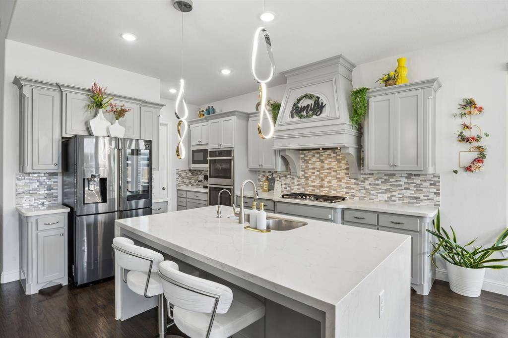 7826 Uxbridge Drive, Irving, TX 75063