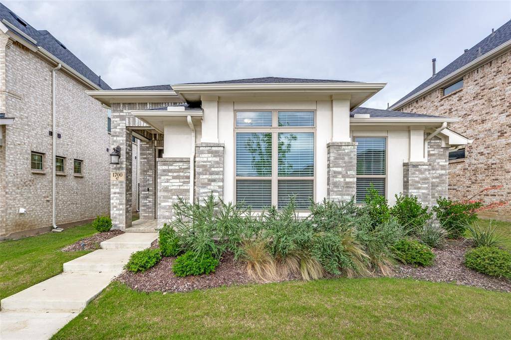 1700 Bonsmara Drive, Northlake, TX 76247
