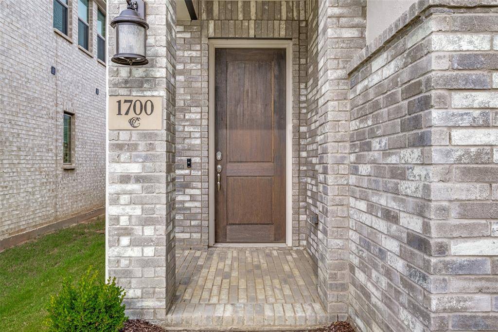 1700 Bonsmara Drive, Northlake, TX 76247