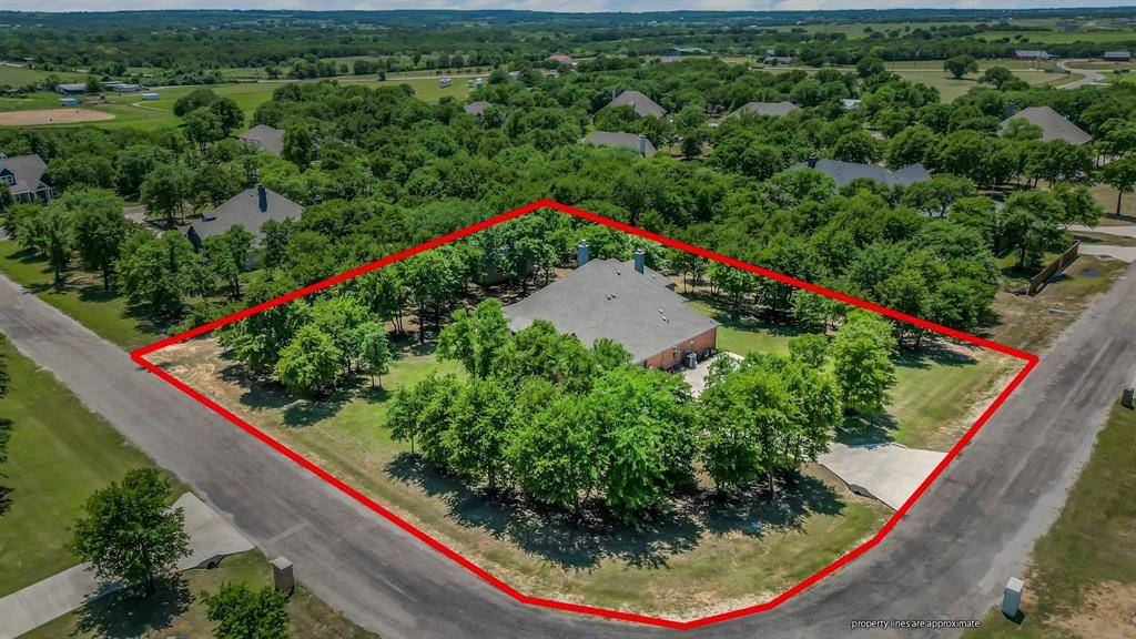 330 Timbers Circle, Poolville, TX 76487