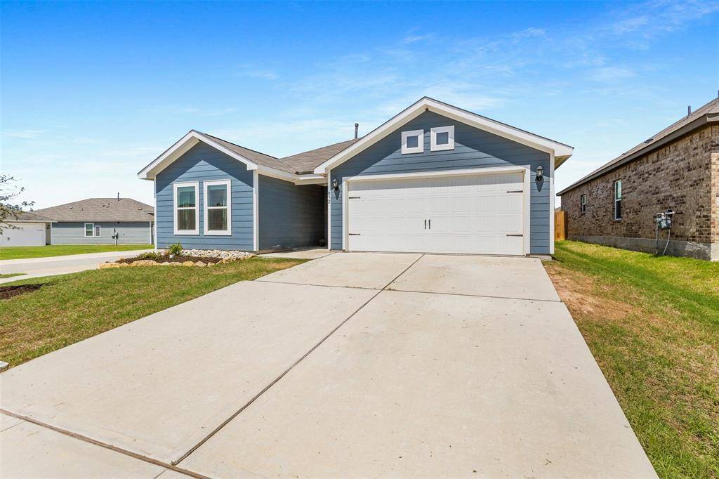 932 American Flyer Boulevard, Fort Worth, TX 76108