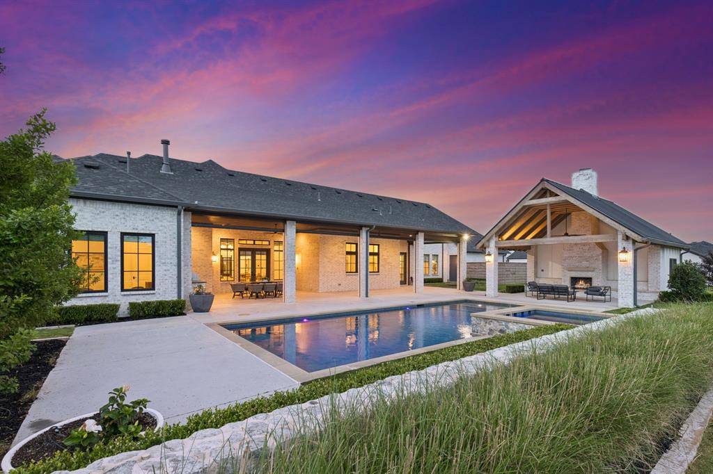 425 Crown Ridge Court, Celina, TX 75009
