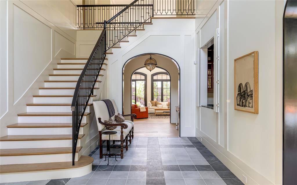 4405 Wildwood, Dallas, TX 75209