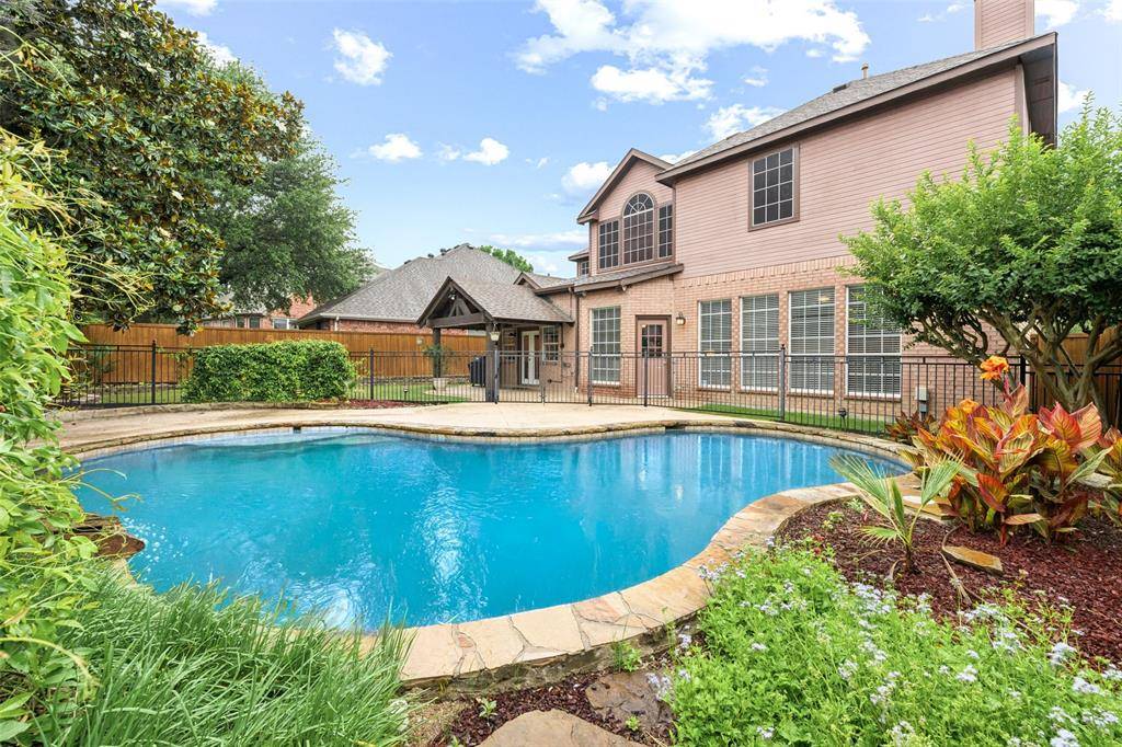2101 Fleming Drive, Mckinney, TX 75072