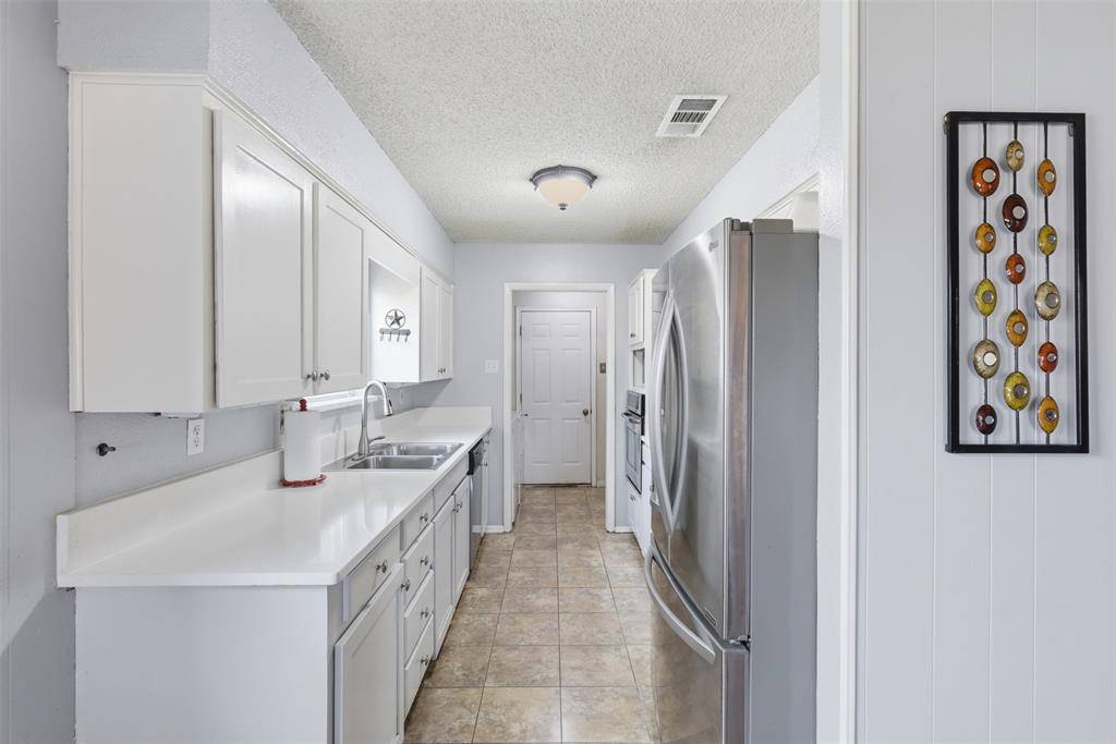 9115 Westglen Drive, Dallas, TX 75228