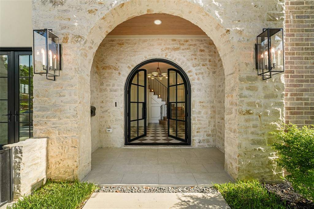6452 Anita Street, Dallas, TX 75214