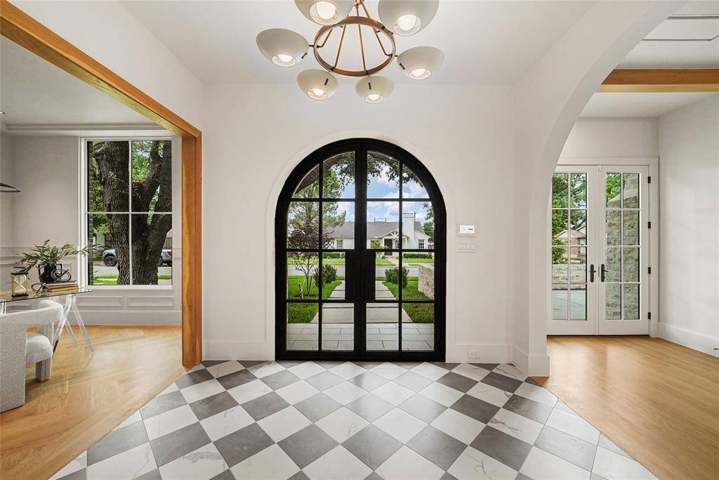 6452 Anita Street, Dallas, TX 75214