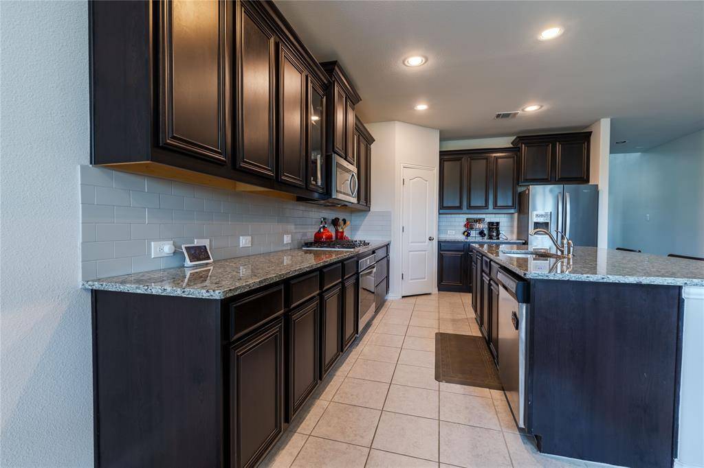 9608 Creekmere Drive, Denton, TX 76226
