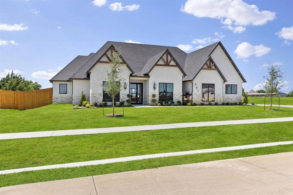 461 Whispering Way, Red Oak, TX 75154