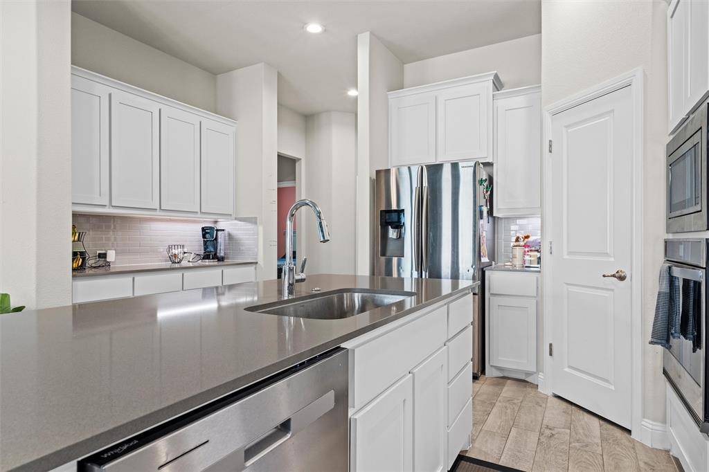 11504 Hartwell Lane, Fort Worth, TX 76244