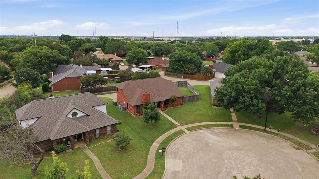 605 Buttercup Circle, Garland, TX 75040