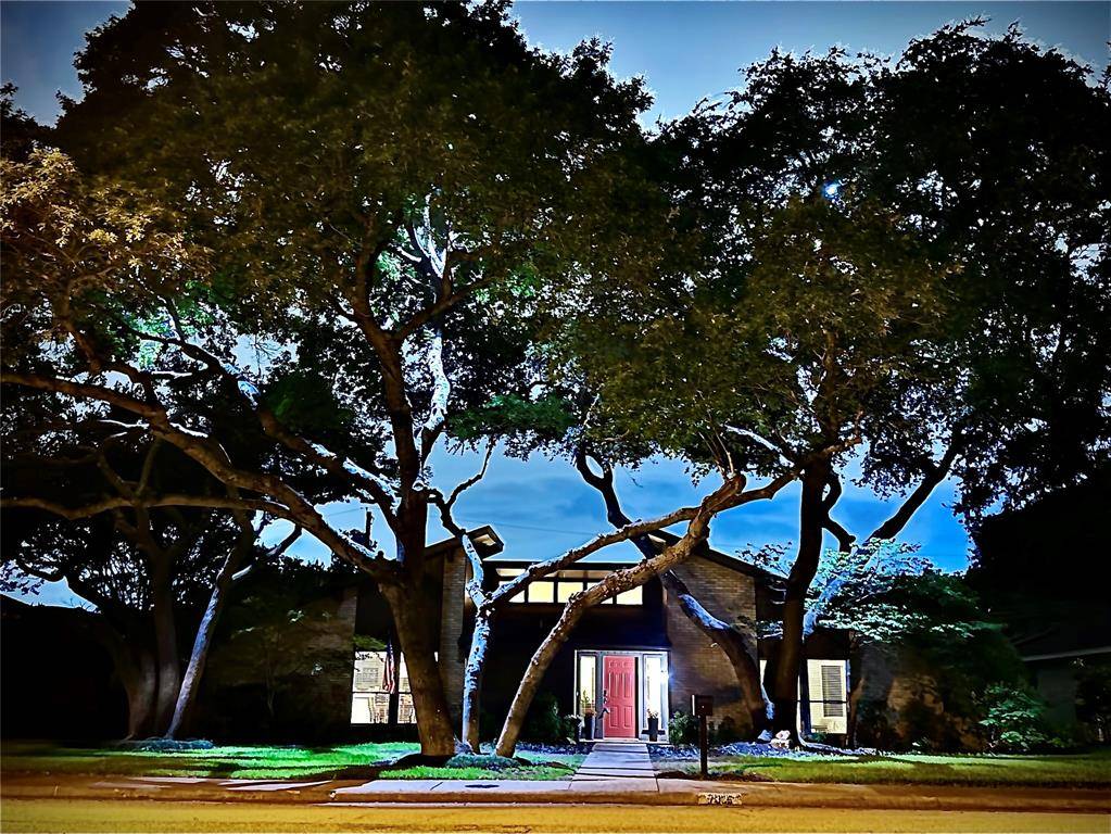 7055 Merriman Parkway, Dallas, TX 75231