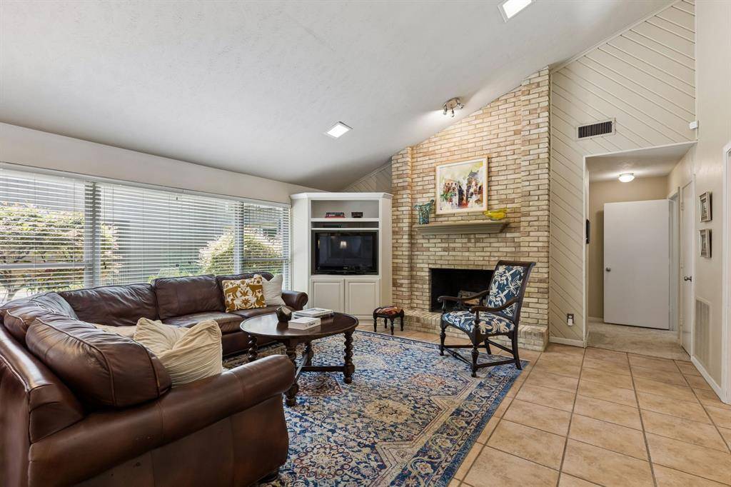 7055 Merriman Parkway, Dallas, TX 75231