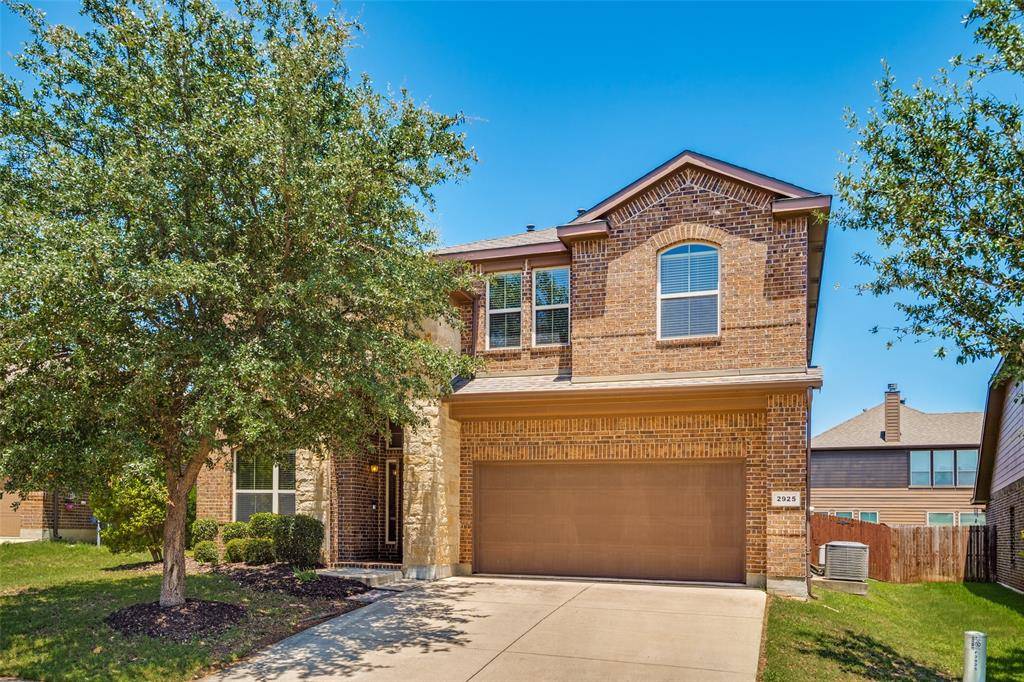 2925 Cedar Ridge Lane, Fort Worth, TX 76177