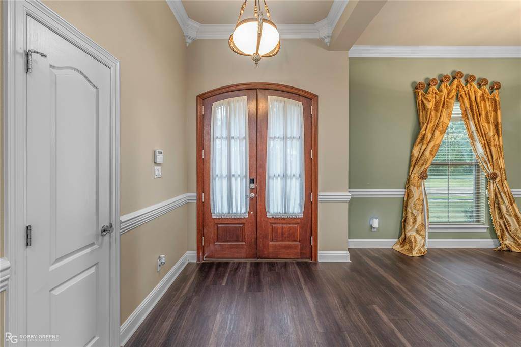 336 Briars Court, Bossier City, LA 71111