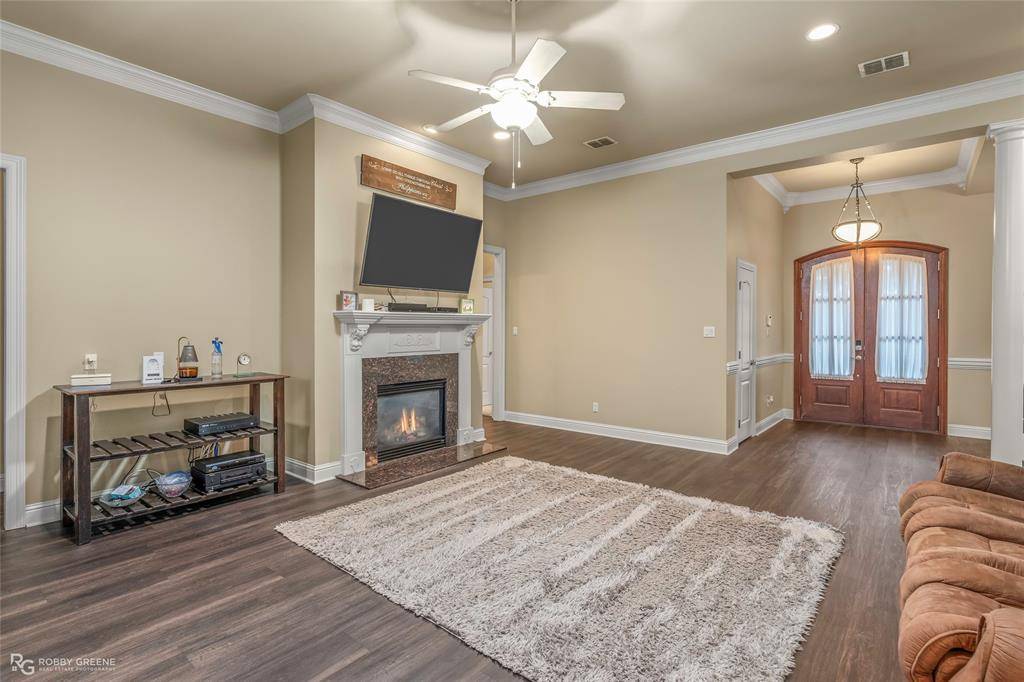 336 Briars Court, Bossier City, LA 71111