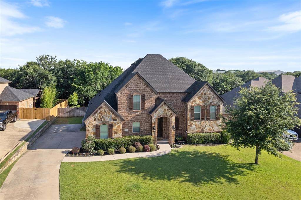 511 Oak Forest Court, Kennedale, TX 76060