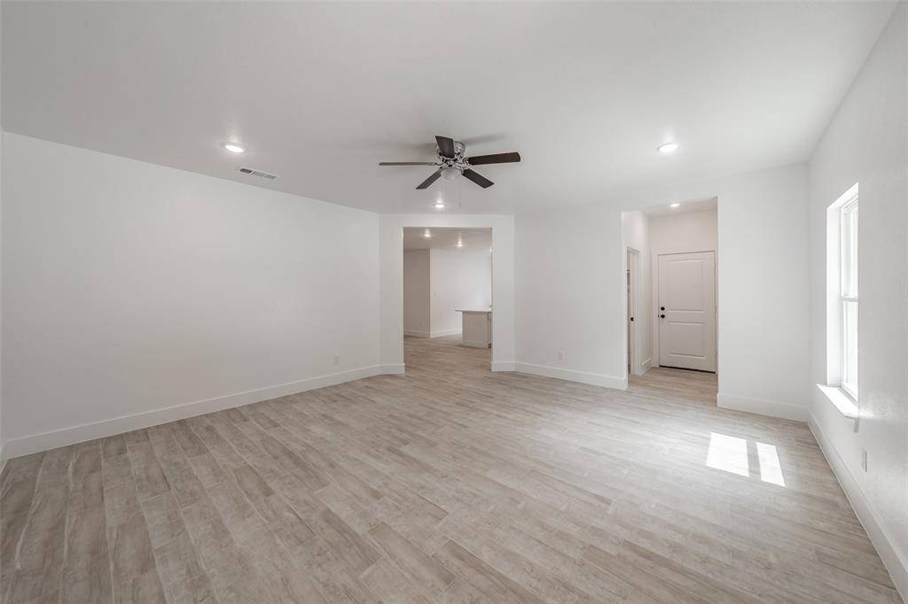 4526 Kolloch Drive, Dallas, TX 75216