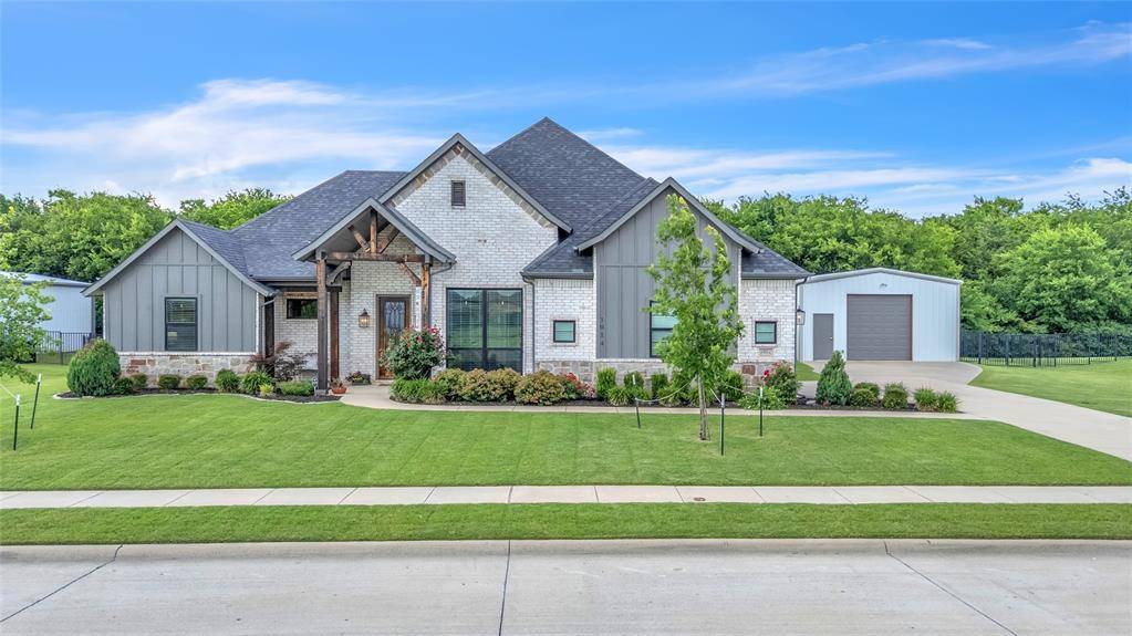 1014 Rennard Street, Caddo Mills, TX 75135