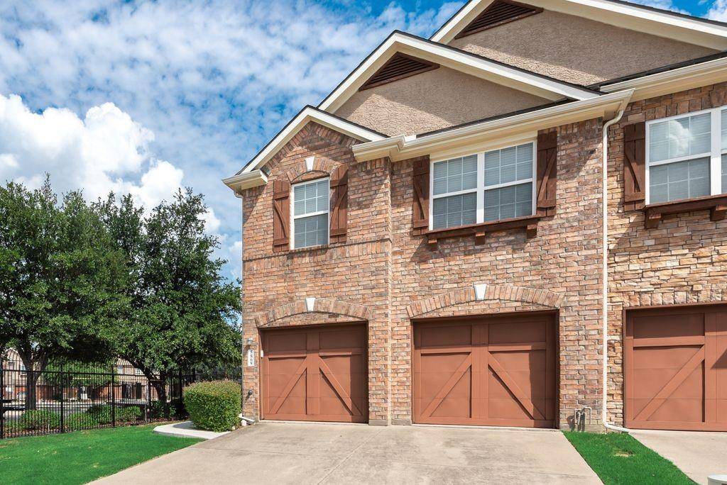 5868 Stone Mountain Road, The Colony, TX 75056