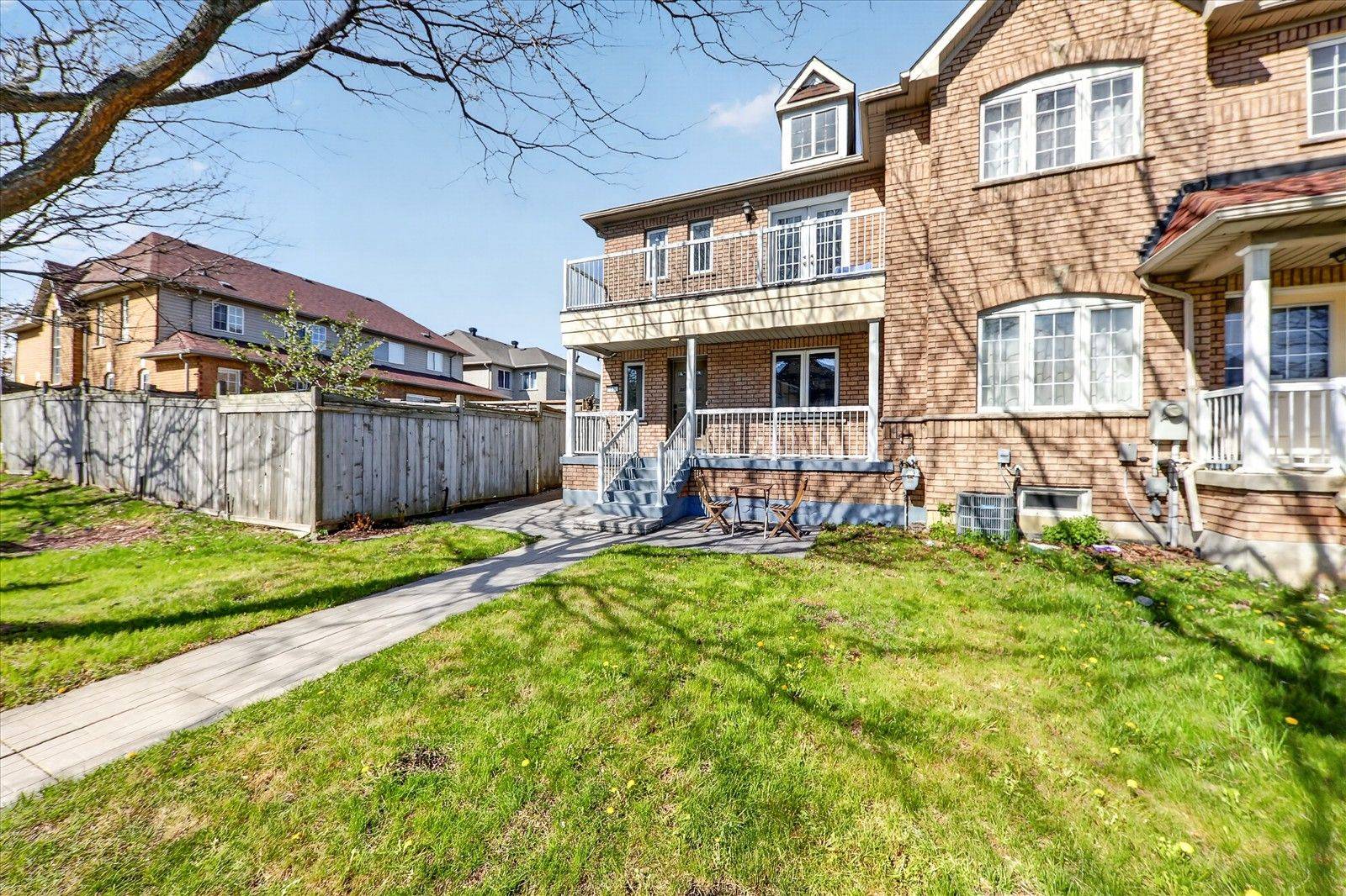 76 Anita DR, Markham, ON L3R 4T4