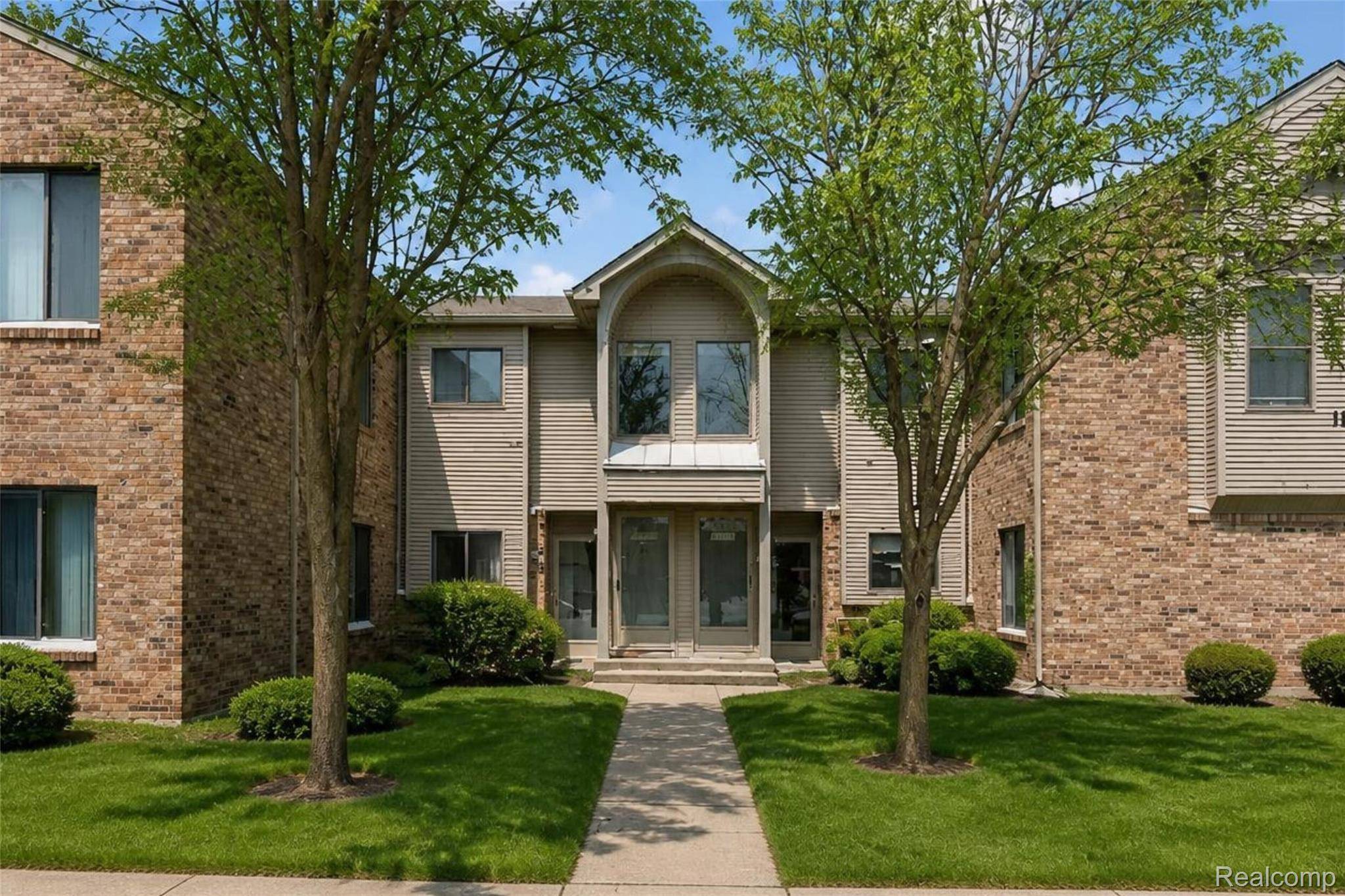 42739 Lilley Pointe DR, Canton Charter Township, MI 48187