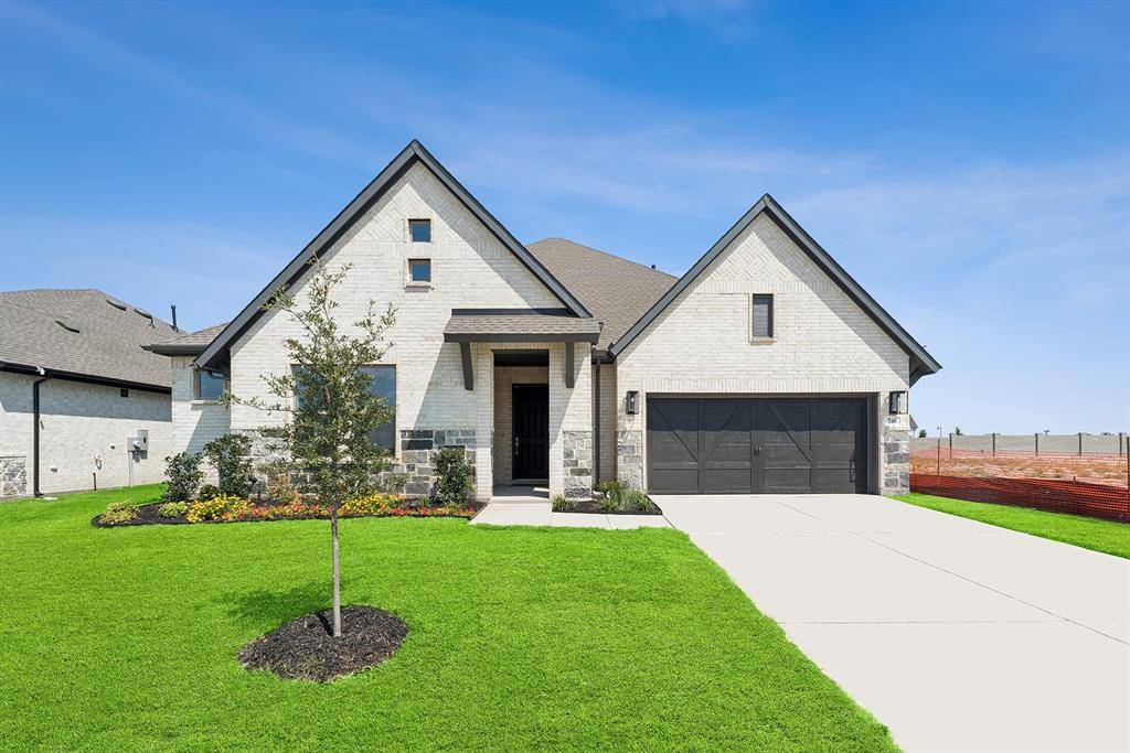 748 Shinnery Oak Way, Waxahachie, TX 75165