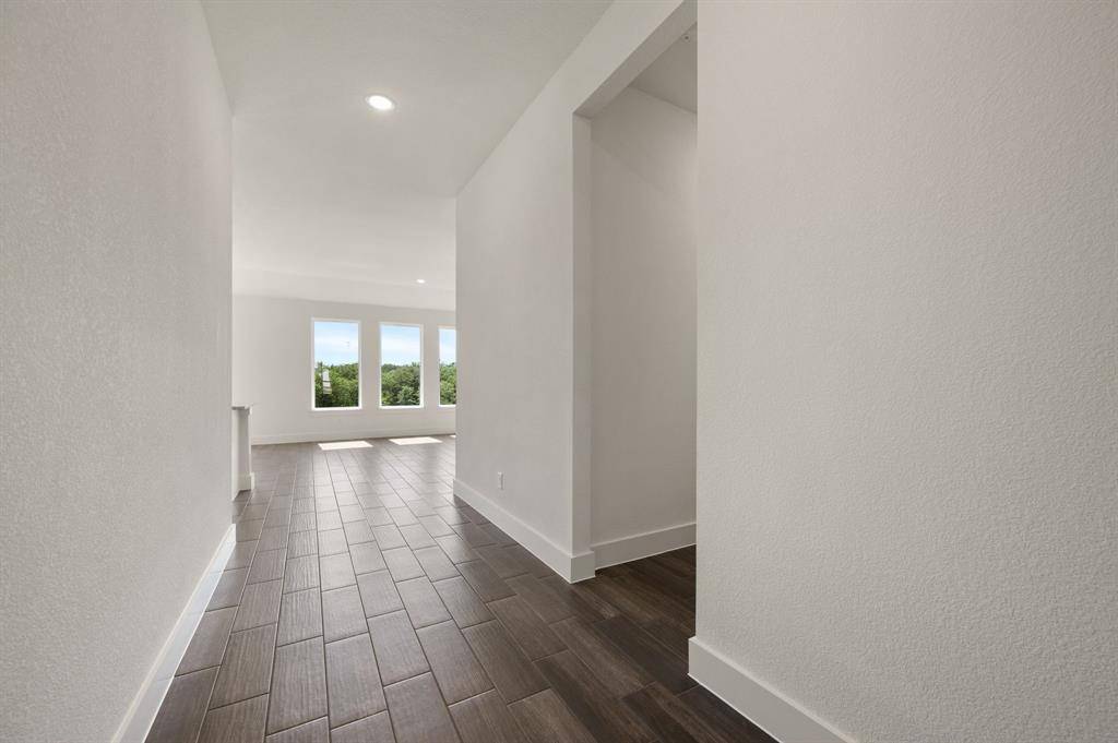 110 Brush Creek Drive, Boyd, TX 76023