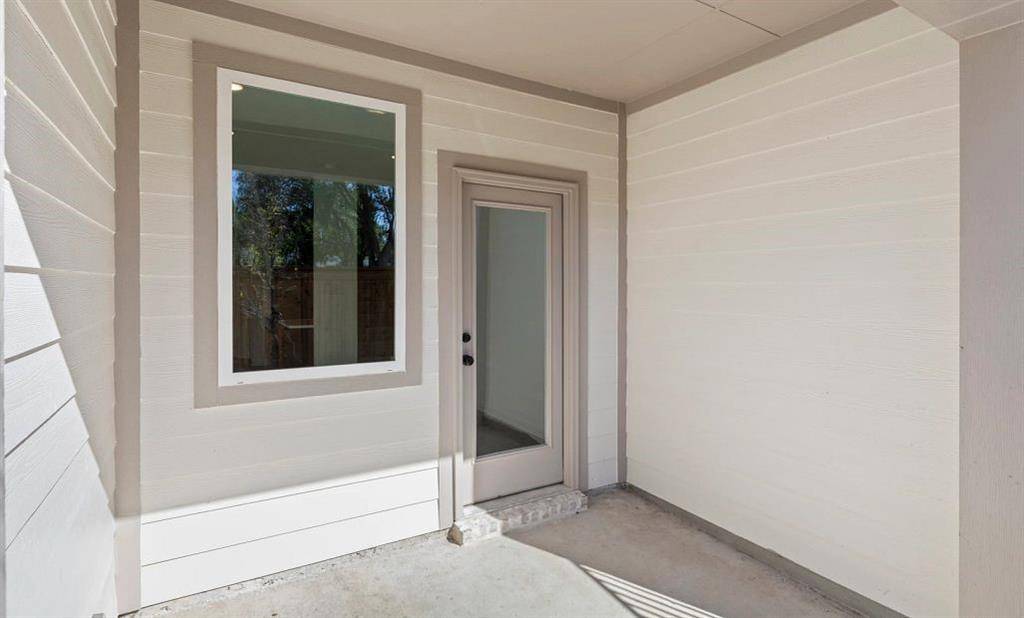 6910 Mission Tejas Drive, Dallas, TX 75228