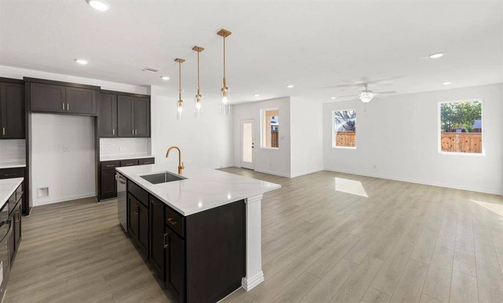 6910 Mission Tejas Drive, Dallas, TX 75228