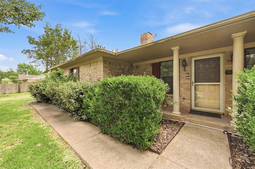 510 Cleve Cole Road, Denison, TX 75021