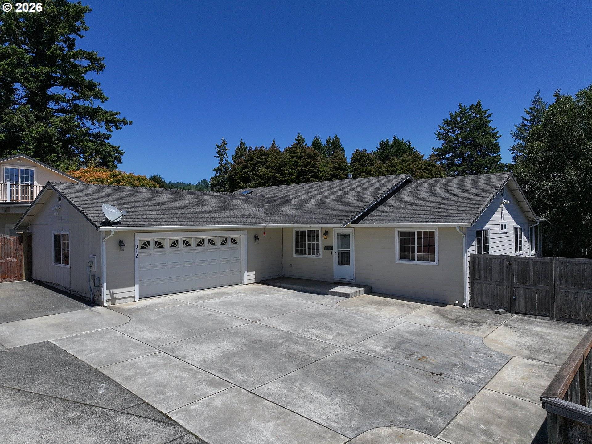 912 EASY ST, Brookings, OR 97415