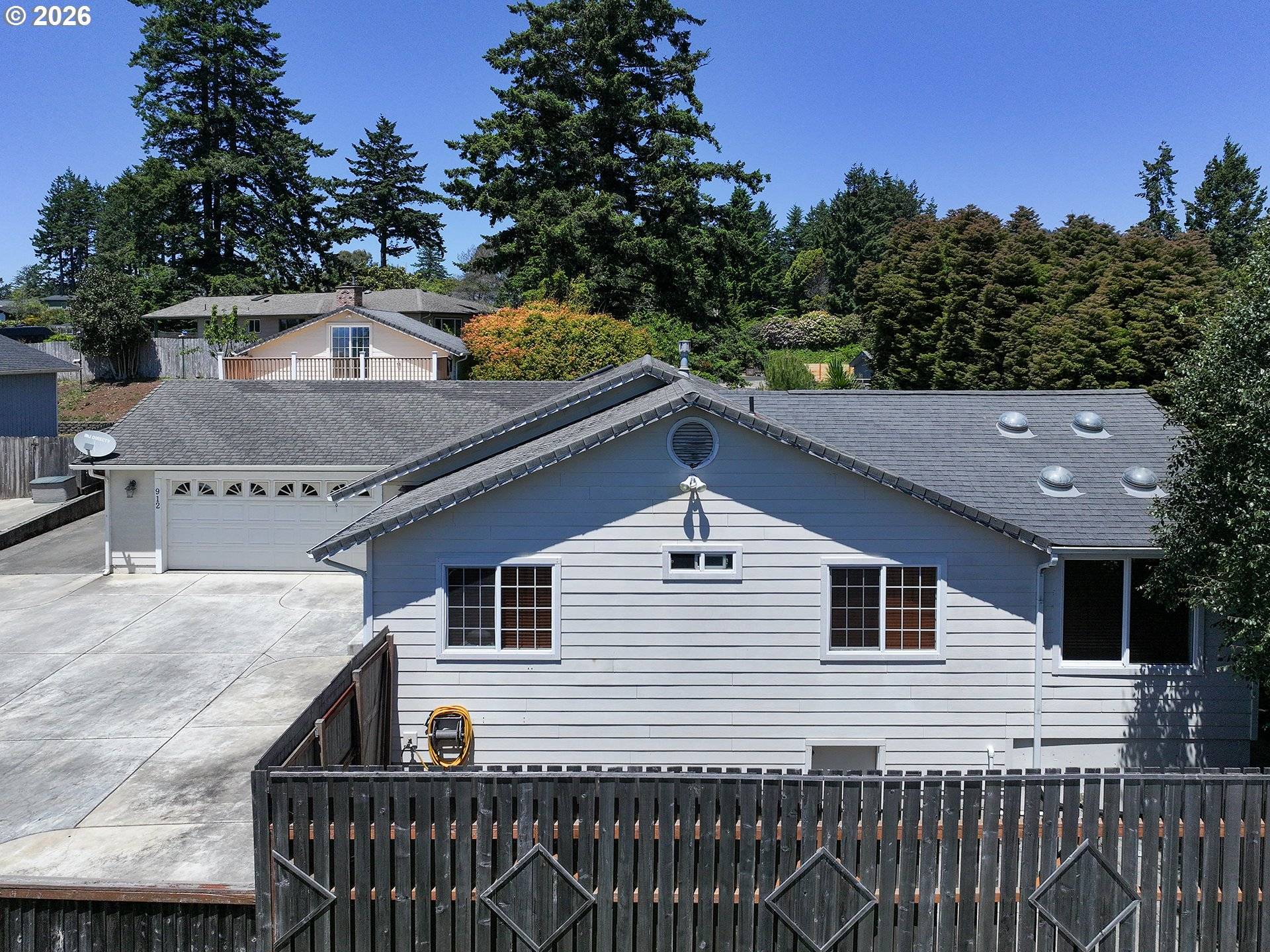 912 EASY ST, Brookings, OR 97415