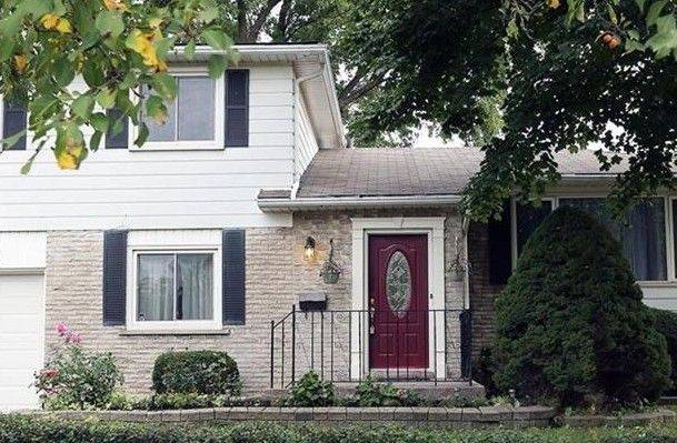 2506 Bridge RD, Oakville, ON L6L 2H2