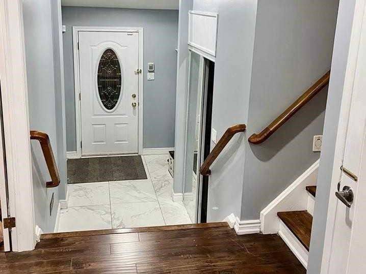 2506 Bridge RD, Oakville, ON L6L 2H2