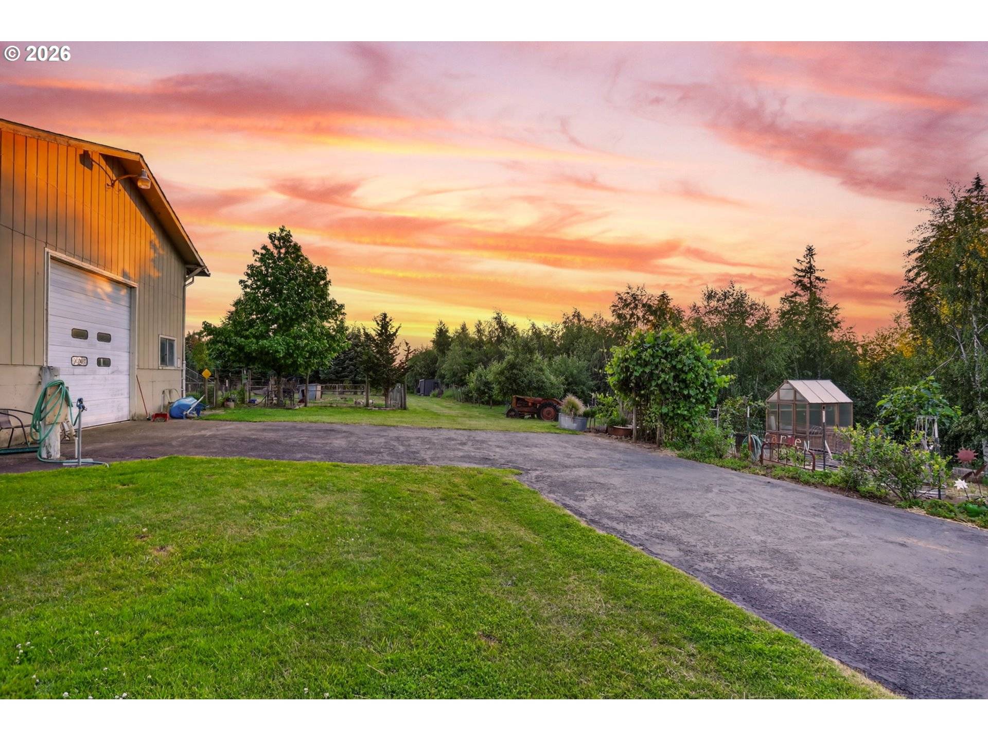 8439 SE COTTRELL RD, Boring, OR 97009