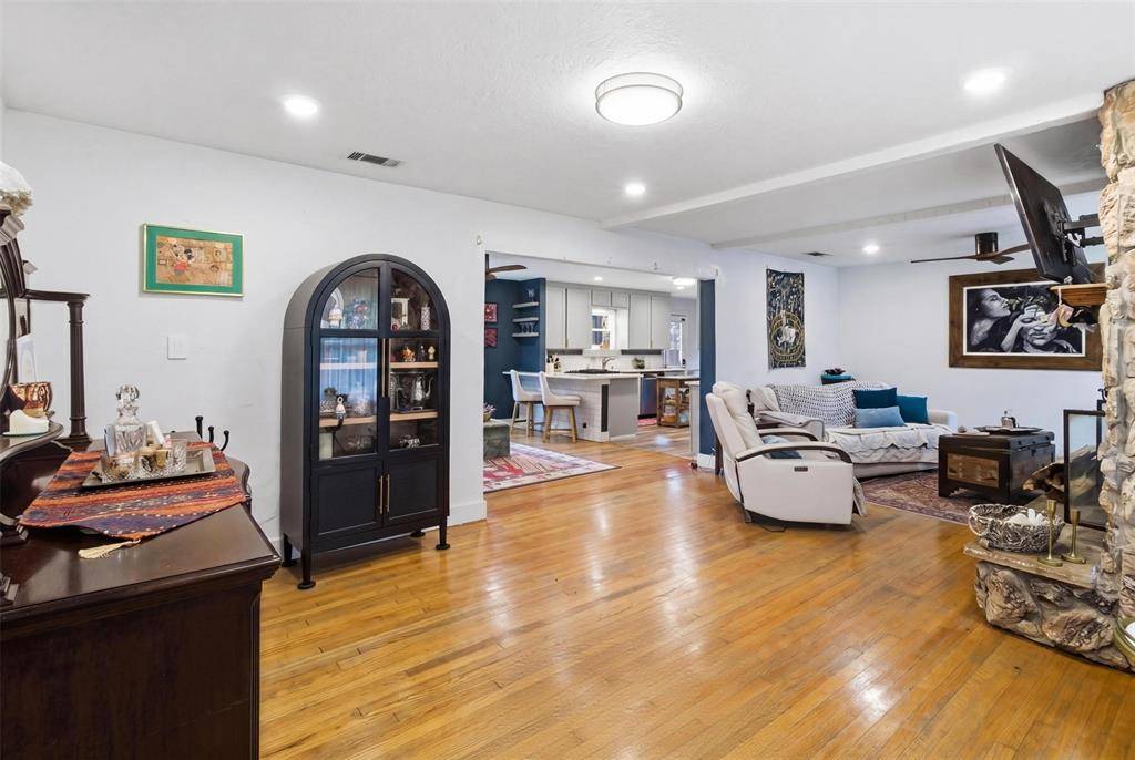 6128 Hollis Avenue, Dallas, TX 75227
